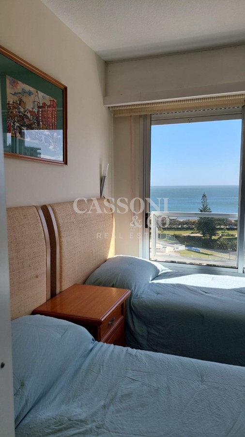 Apartamento ID.50 - Oportunidad 2 Dormitorios con Vista a Playa Mansa, Lincoln Center 