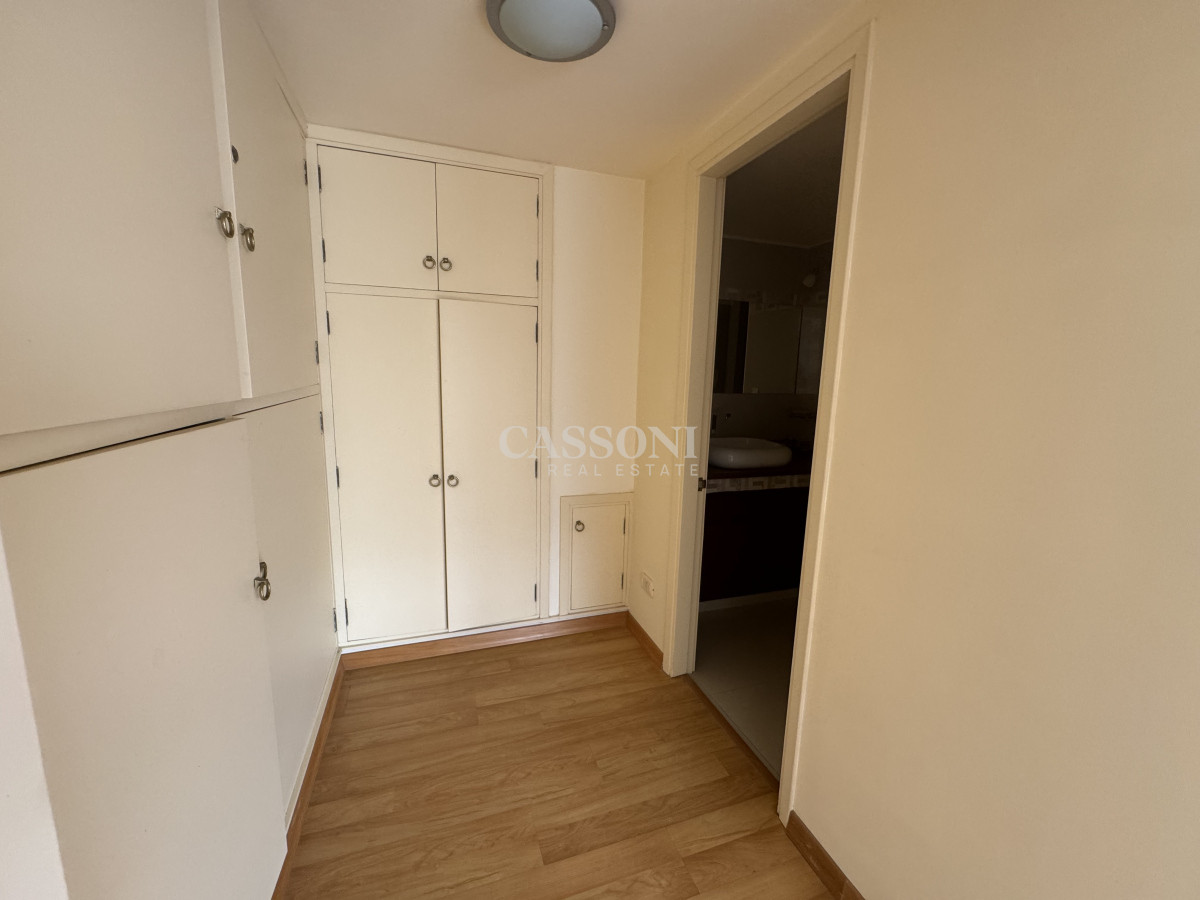 Apartamento ID.85 - Venta apto Puerto 4 dormitorios y servicio