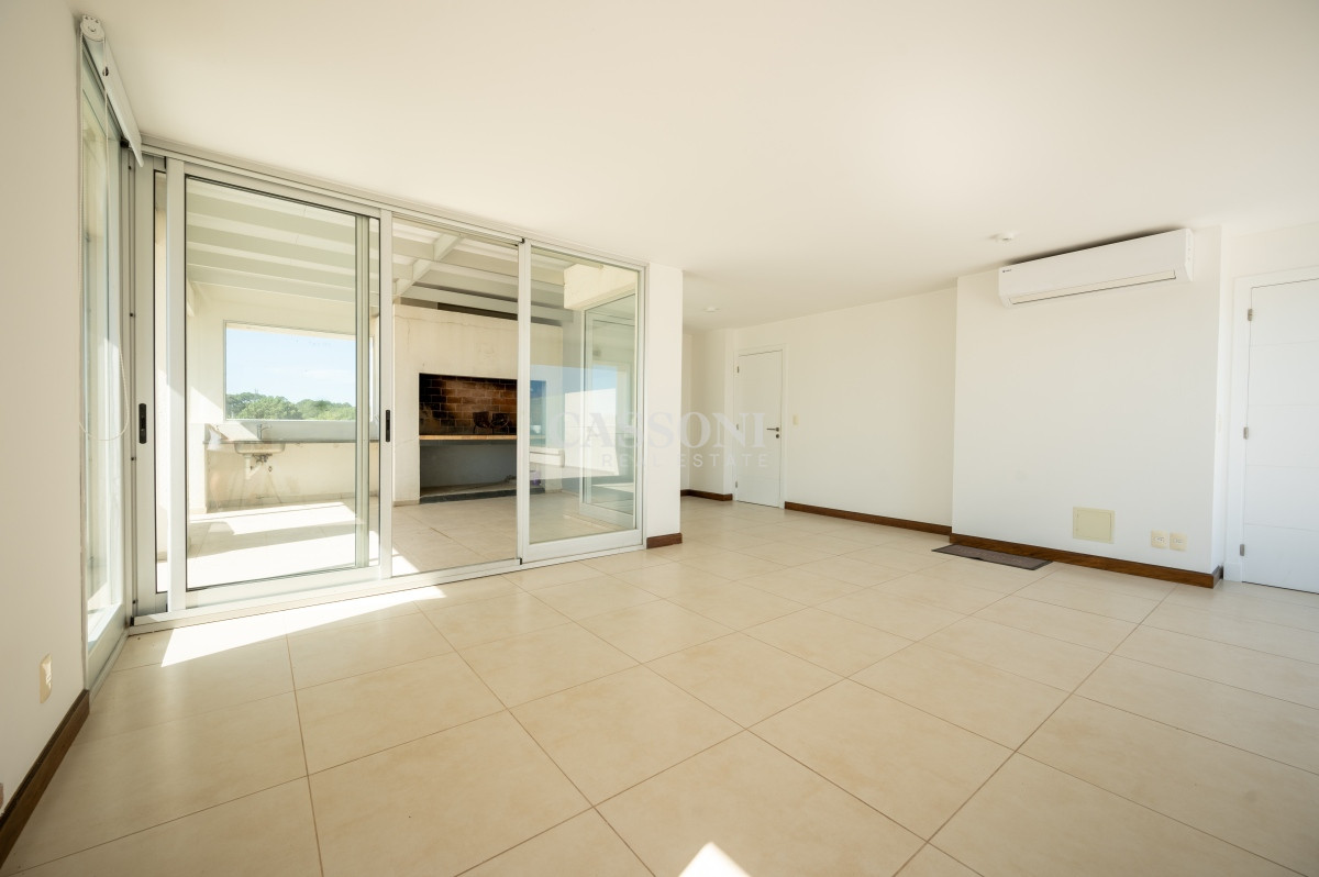 Apartamento ID.1008 - Venta Apartamento Penthouse, Frente al mar 