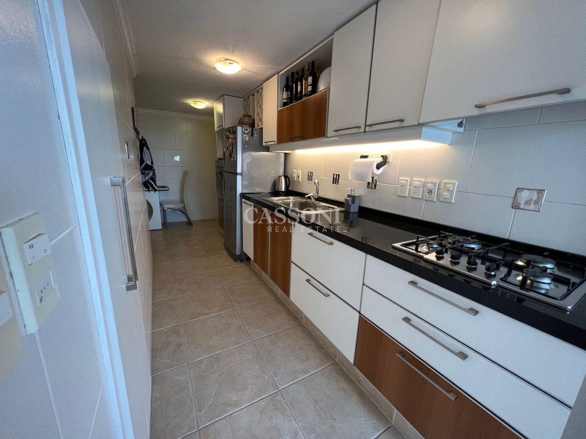 Apartamento ID.1300 - Venta Apartamento Esquinero Reciclado, 3 Dormitorios y dep, Lincoln Center  