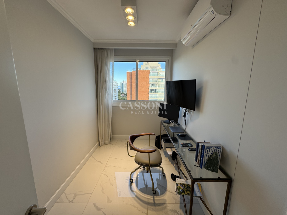 Apartamento ID.4780 - Apartamento 4 Dormitorios Paramount Playa Mansa