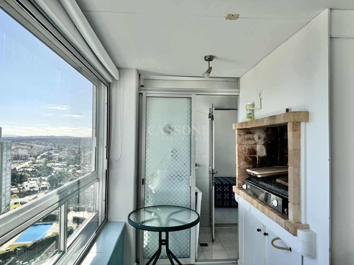 Apartamento ID.1896 - Venta Apartamento Unificado, 2 Dormitorios y medio, Dependecia, Lincoln Center  