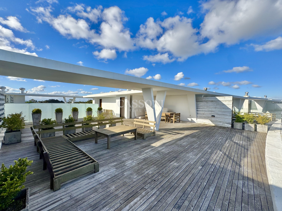 Apartamento ID.5123 - Dúplex de 4 dormitorios + servicio en Delamar, La Barra