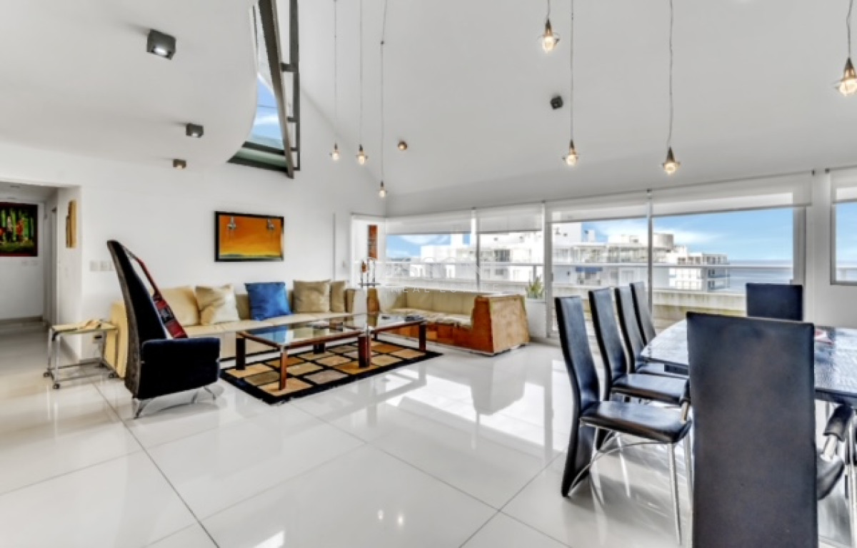 Apartamento ID.1421 - APARTAMENTO EN VENTA PENTHOUSE DUPLEX CON VISTA