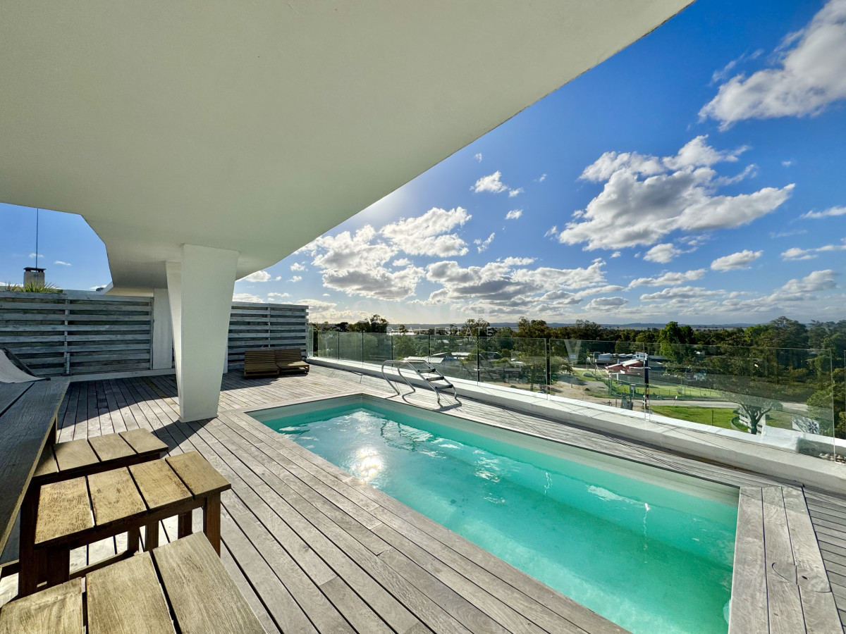 Apartamento ID.5123 - Dúplex de 4 dormitorios + servicio en Delamar, La Barra