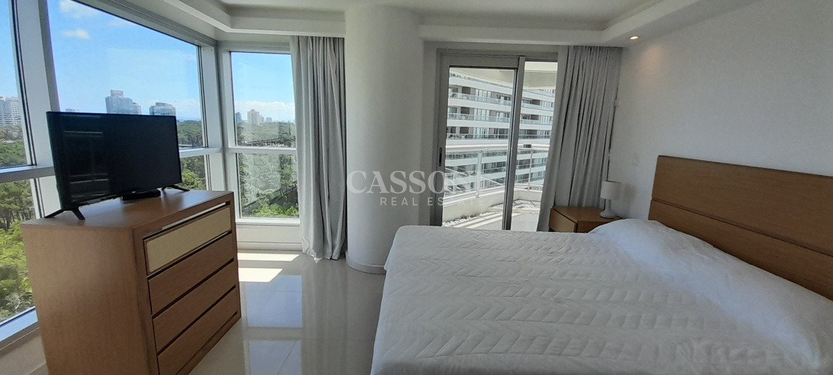 Apartamento ID.254 - Piso alto de 2 dormitorios y dep. 