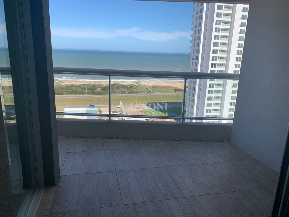 Apartamento ID.26 - Look Brava, 3 Dormitorios y Servicio, Piso alto, Parrillero exclusivo