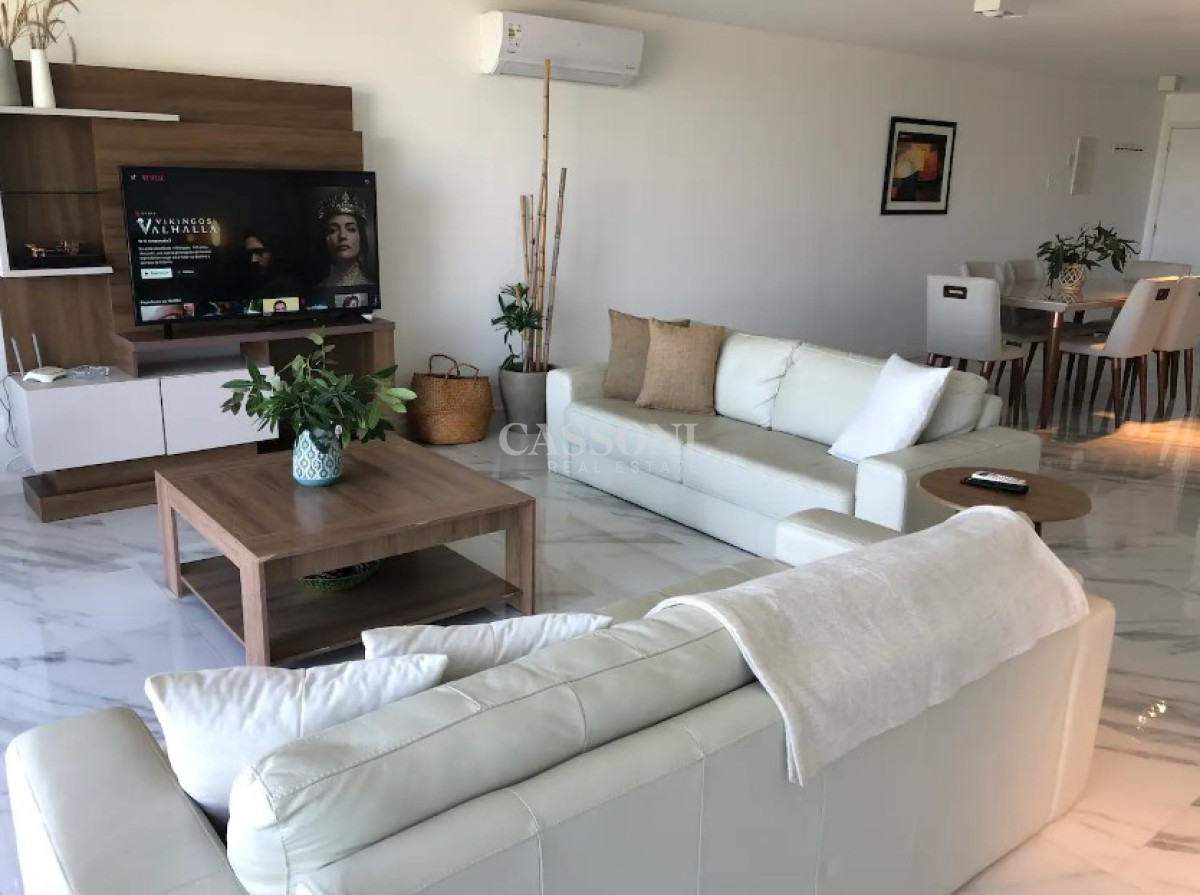 Apartamento ID.1738 - Venta Apartamento con Piscina Privada, Syrah Punta Ballena 