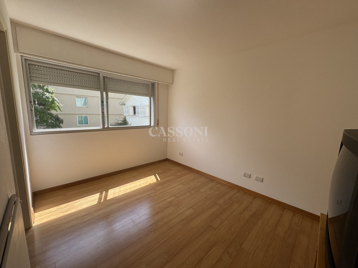 Apartamento ID.85 - Venta apto Puerto 4 dormitorios y servicio