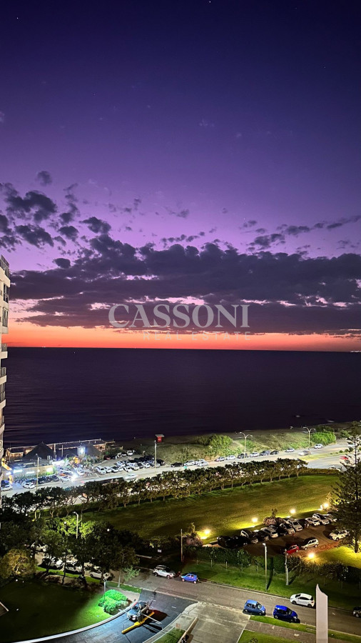 Apartamento ID.1300 - Venta Apartamento Esquinero Reciclado, 3 Dormitorios y dep, Lincoln Center  