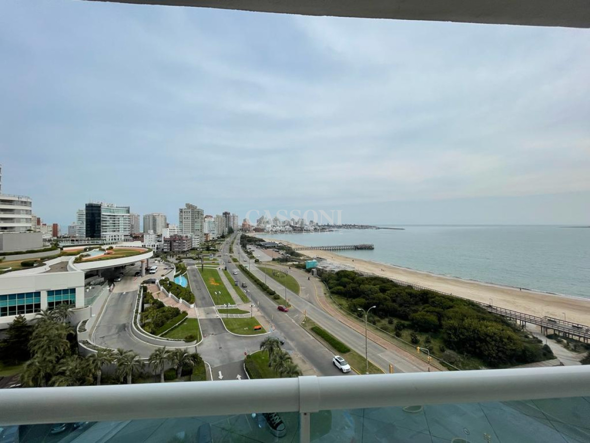 Apartamento ID.731 - Esquinero Superior en 1° fila Mansa
