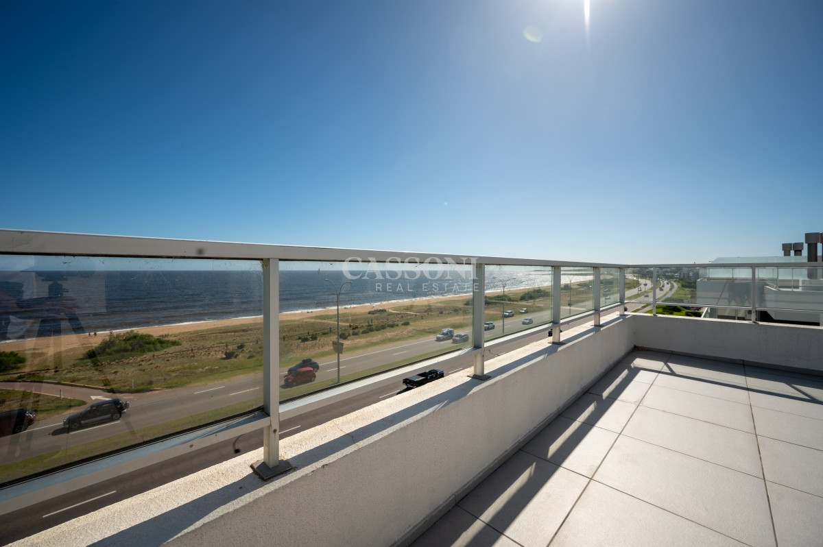 Apartamento ID.1008 - Venta Apartamento Penthouse, Frente al mar 