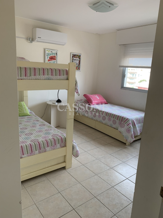 Apartamento ID.24 - Venta de apartamento puerto de 3 dormitorios y barbacoa propia