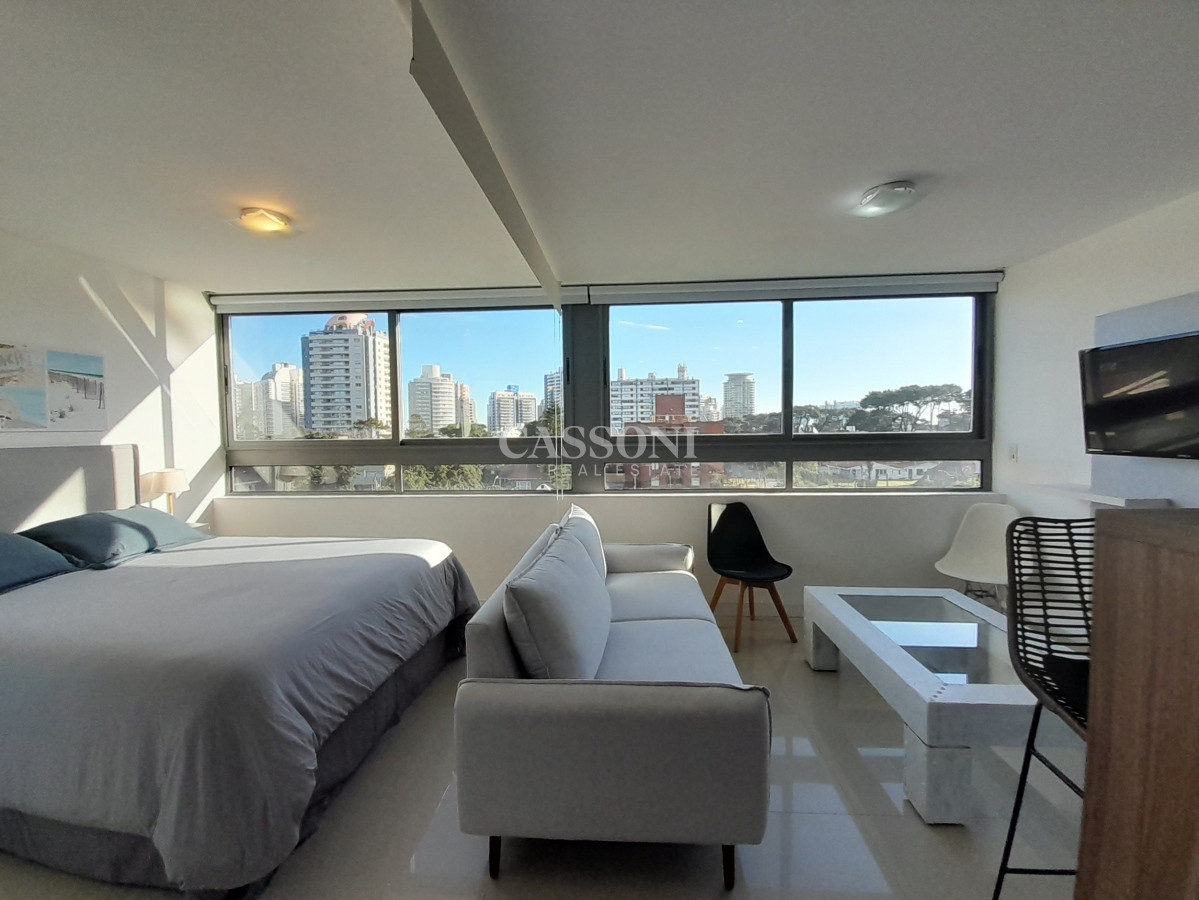 Apartamento ID.1382 - Alquiler Monoambiente, A 100 mts de pda. 6 Playa Brava, Chronos