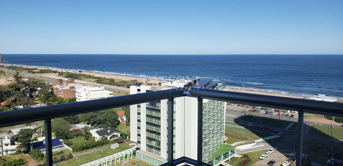 Apartamento ID.25 - Venta, Piso Alto, 3 Dormitorios, Look Brava