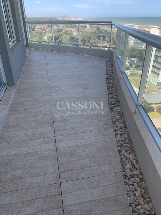 Apartamento ID.26 - Look Brava, 3 Dormitorios y Servicio, Piso alto, Parrillero exclusivo