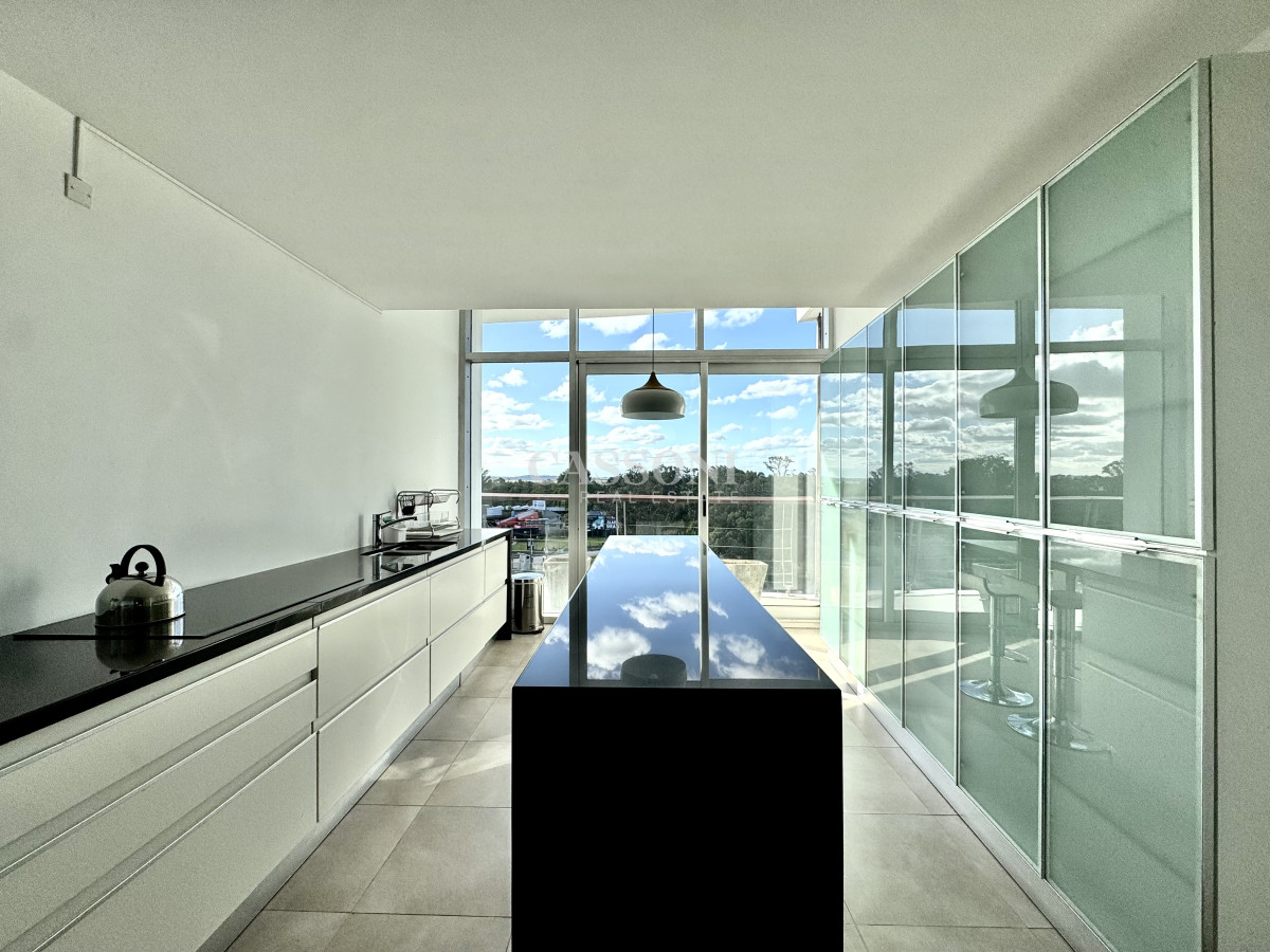 Apartamento ID.5123 - Dúplex de 4 dormitorios + servicio en Delamar, La Barra