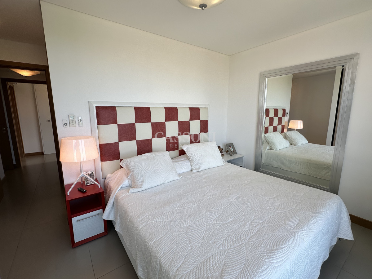 Apartamento ID.1893 - Primera Linea al Mar, 3 Dormitorios, Playa Mansa 