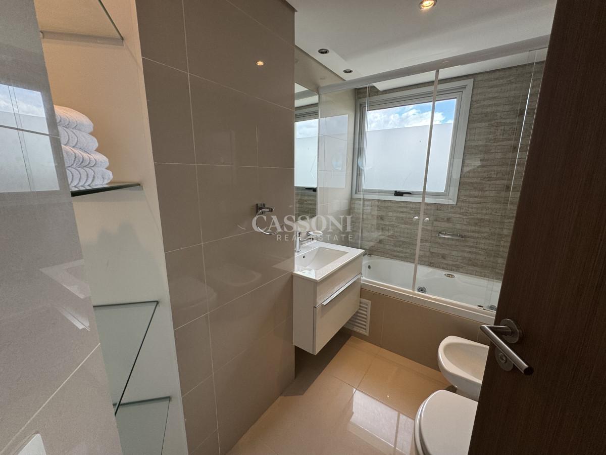 Apartamento ID.4771 - APTO. LOOK BRAVA DE 3 DORMITORIOS MAS DEPENDENCIA