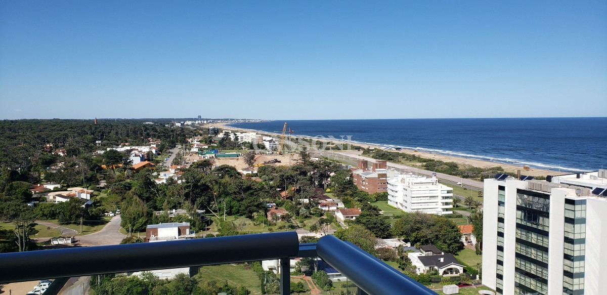 Apartamento ID.25 - Venta, Piso Alto, 3 Dormitorios, Look Brava