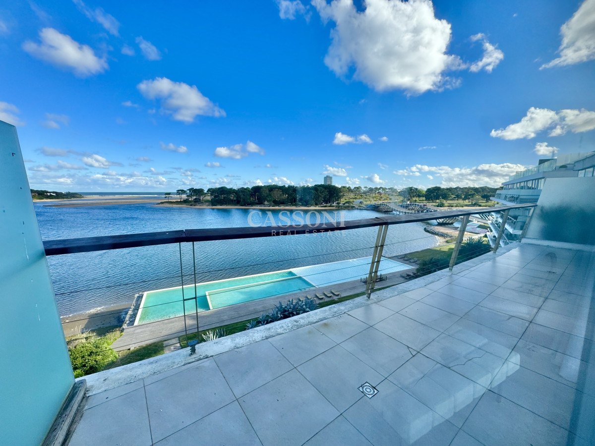 Apartamento ID.5123 - Dúplex de 4 dormitorios + servicio en Delamar, La Barra