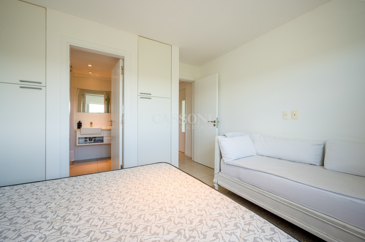 Apartamento ID.1586 - Venta Apartamento Penthouse, Frente al Mar