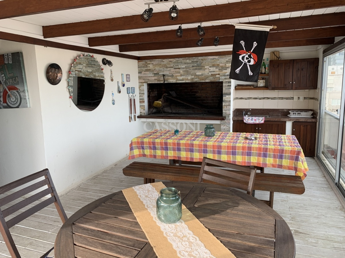 Apartamento ID.24 - Venta de apartamento puerto de 3 dormitorios y barbacoa propia