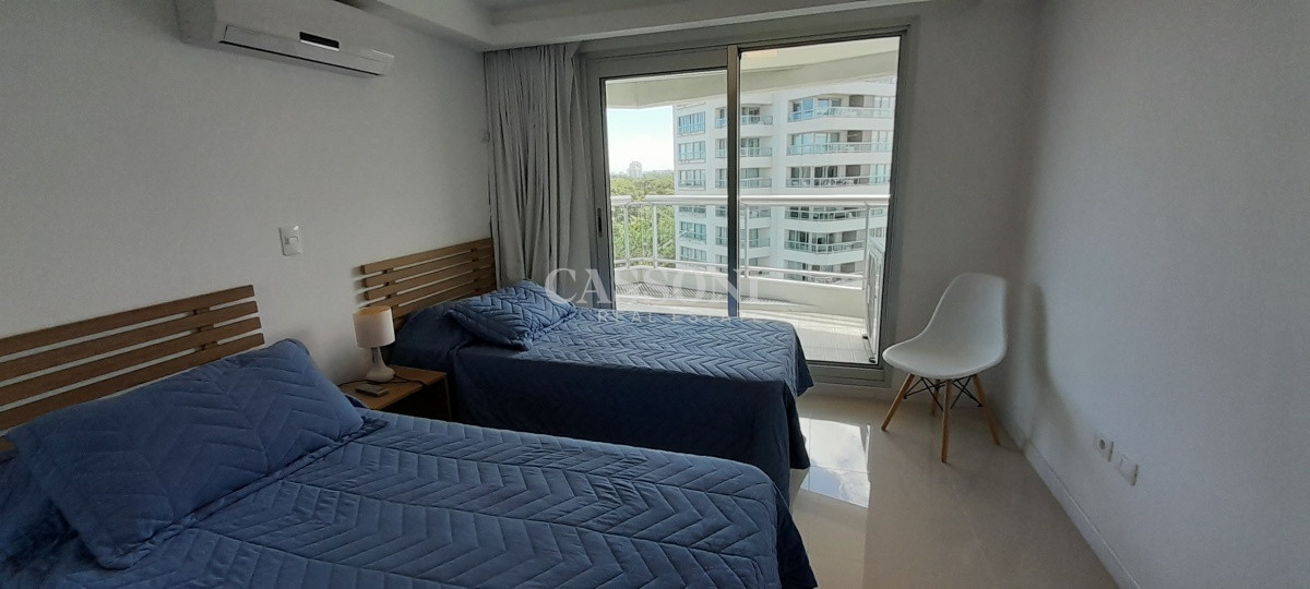 Apartamento ID.254 - Piso alto de 2 dormitorios y dep. 