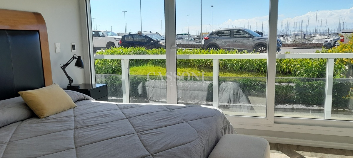 Apartamento ID.14 - Venta 4 Suites, Frente al Puerto con jardin