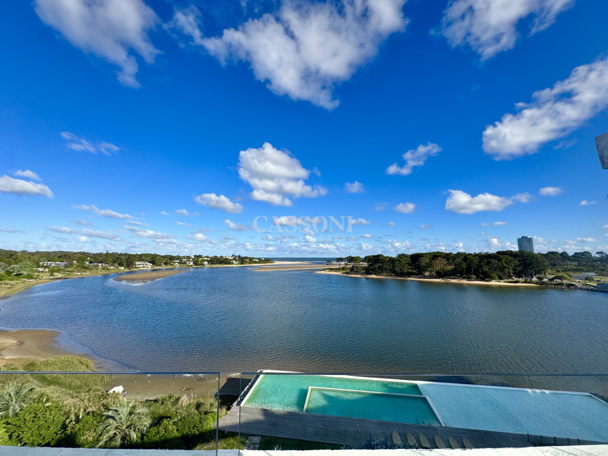 Apartamento ID.5123 - Dúplex de 4 dormitorios + servicio en Delamar, La Barra