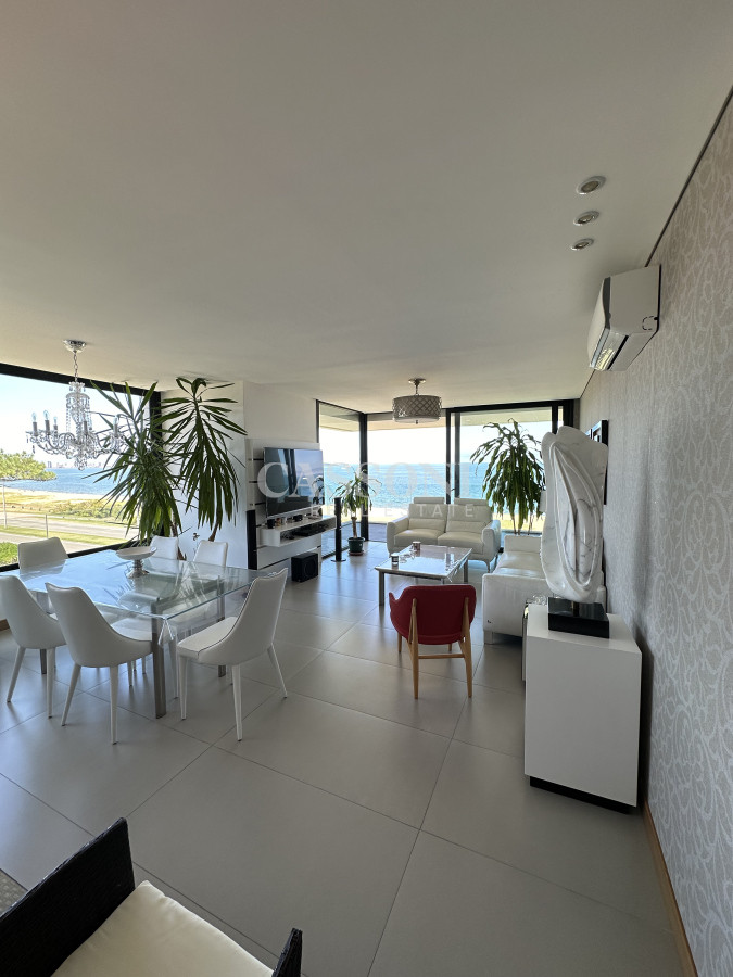 Apartamento ID.1893 - Primera Linea al Mar, 3 Dormitorios, Playa Mansa 