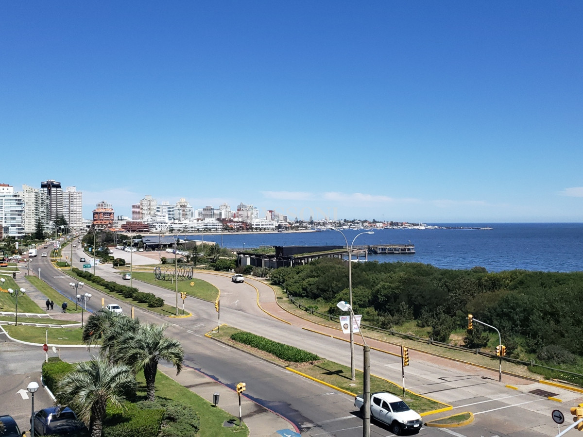 Apartamento ID.173 - Frente al mar, 3 Dormitorios y dependencia, Millenium Tower 