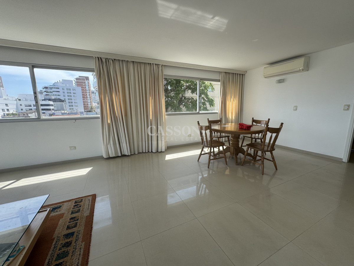 Apartamento ID.85 - Venta apto Puerto 4 dormitorios y servicio