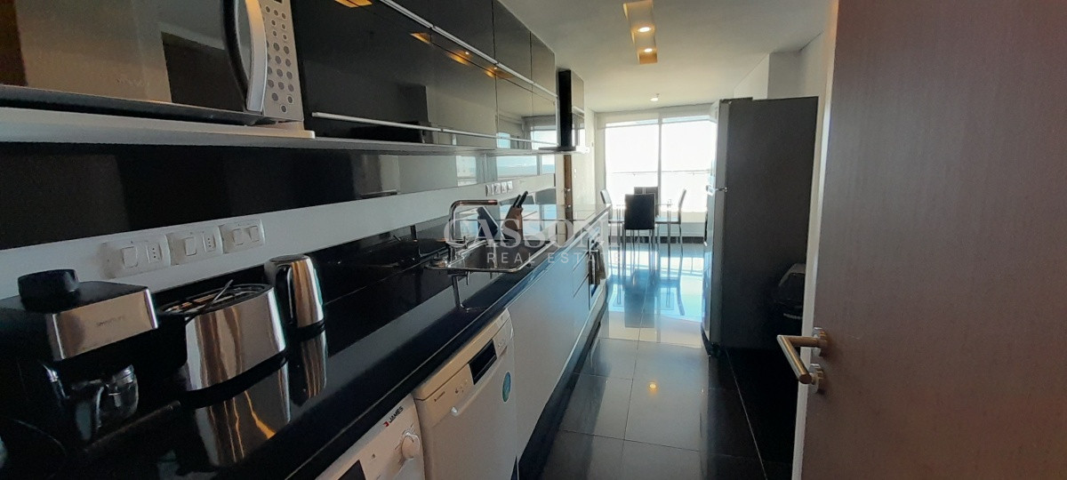 Apartamento ID.216 - Estupendo de 3 Dormitorios 
