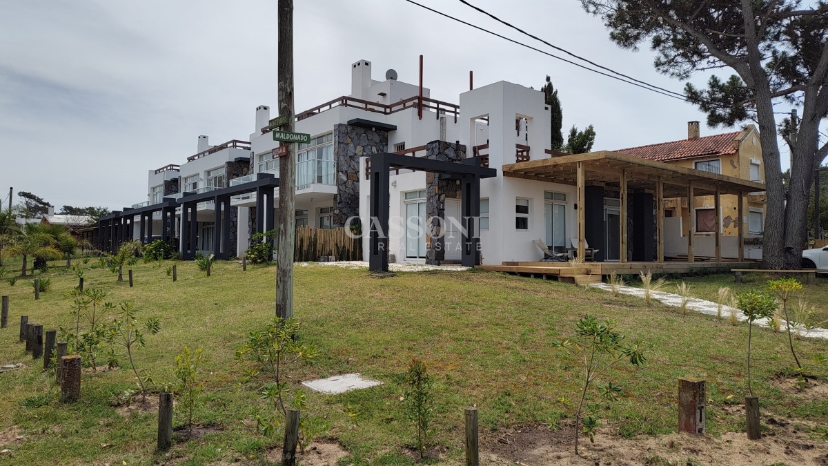 Apartamento ID.1542 - Venta Apto. 3 Dormitorios en Manantiales