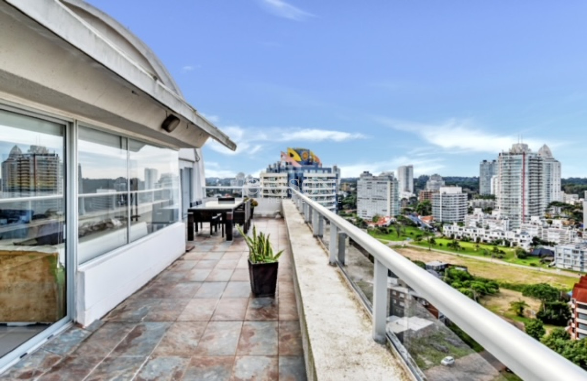 Apartamento ID.1421 - APARTAMENTO EN VENTA PENTHOUSE DUPLEX CON VISTA