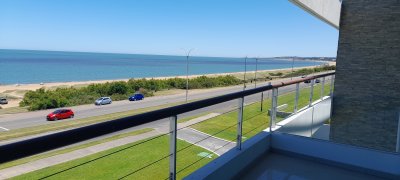 Confortable Frente a Playa Mansa 