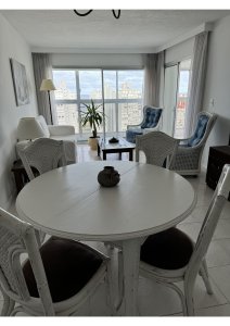 ALQUILER Y VENTA Apartamento Long Beach, Punta del Este