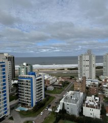 ALQUILER Y VENTA Apartamento 2D Long Beach, Punta del Este