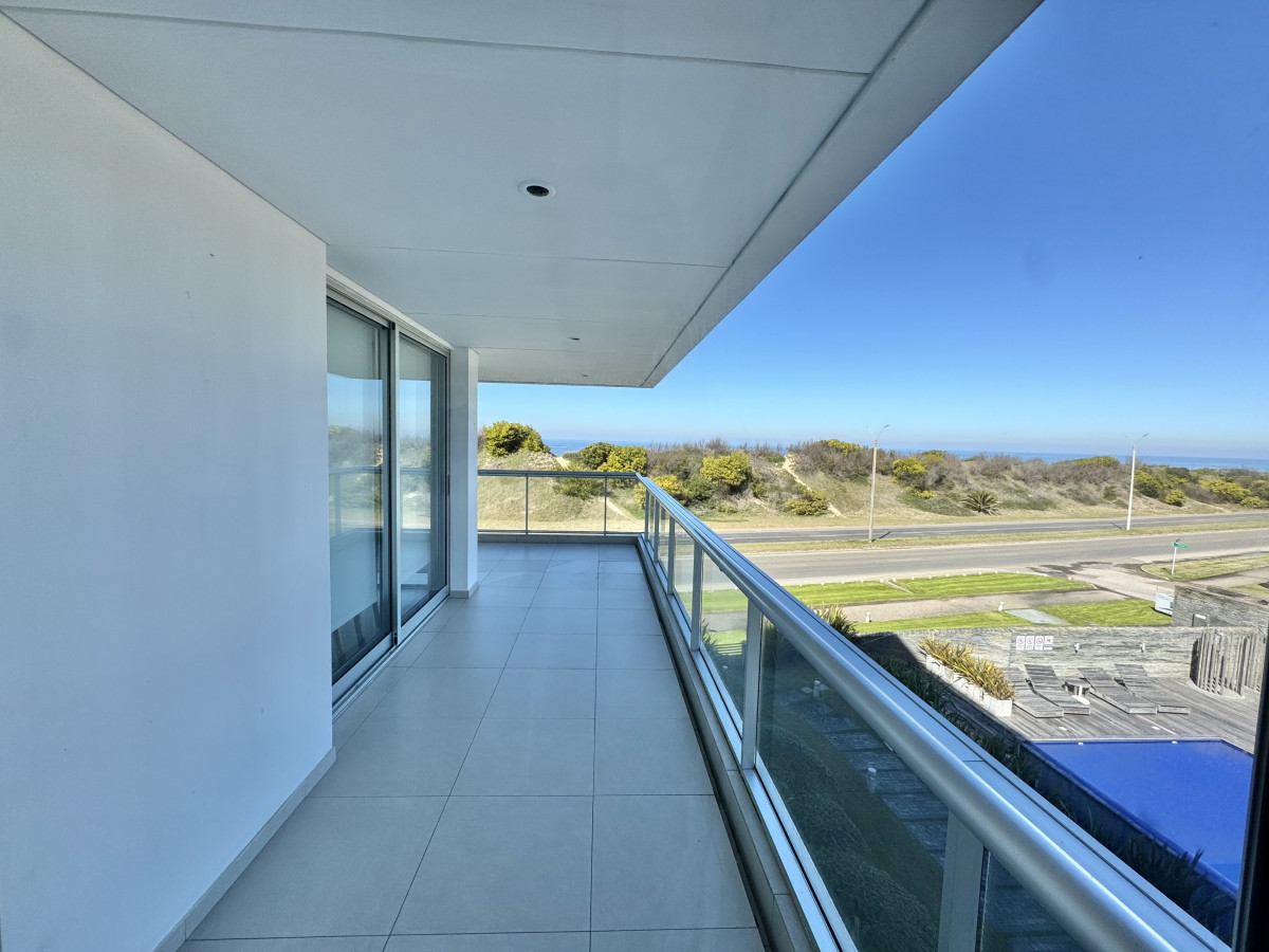 EDIFICIO BRAVA 28, 3 DORMITORIOS EN SUITE