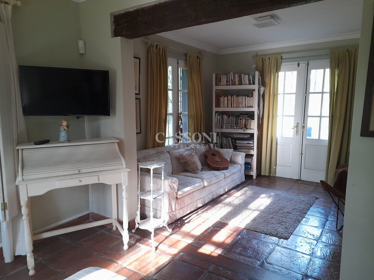 Casa ID.1261 - Casa en Mansa, Gran terreno, Piscina climatizada, Losa radiante 