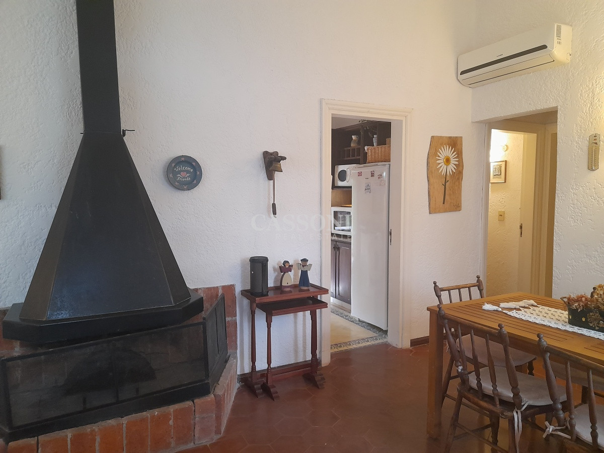 Casa ID.879 - Venta Casa de 3 Dormitorios, A pasos de Playa Brava 