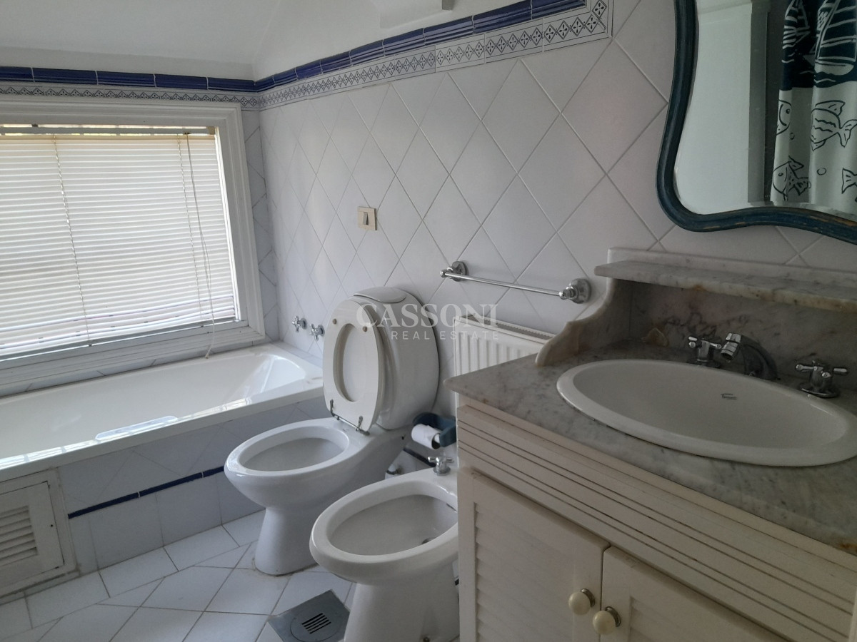 Casa ID.1261 - Casa en Mansa, Gran terreno, Piscina climatizada, Losa radiante 