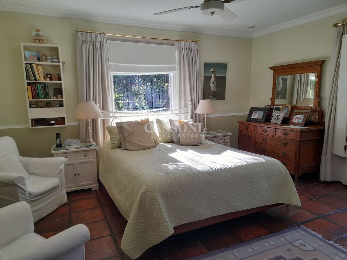 Casa ID.1261 - Casa en Mansa, Gran terreno, Piscina climatizada, Losa radiante 