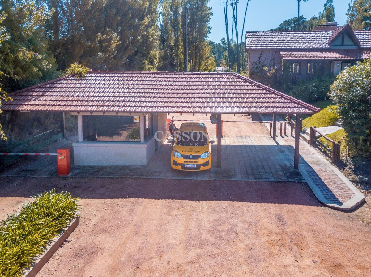 Casa ID.190 - Venta Casa 3 Dormitorios, Barrio Privado 