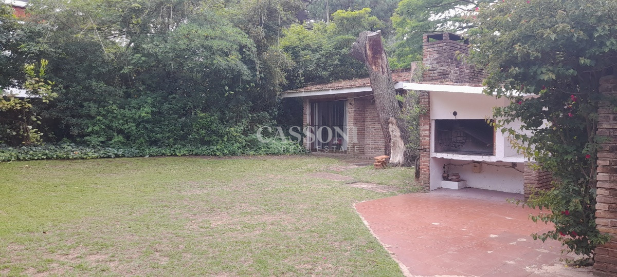 Casa ID.879 - Venta Casa de 3 Dormitorios, A pasos de Playa Brava 
