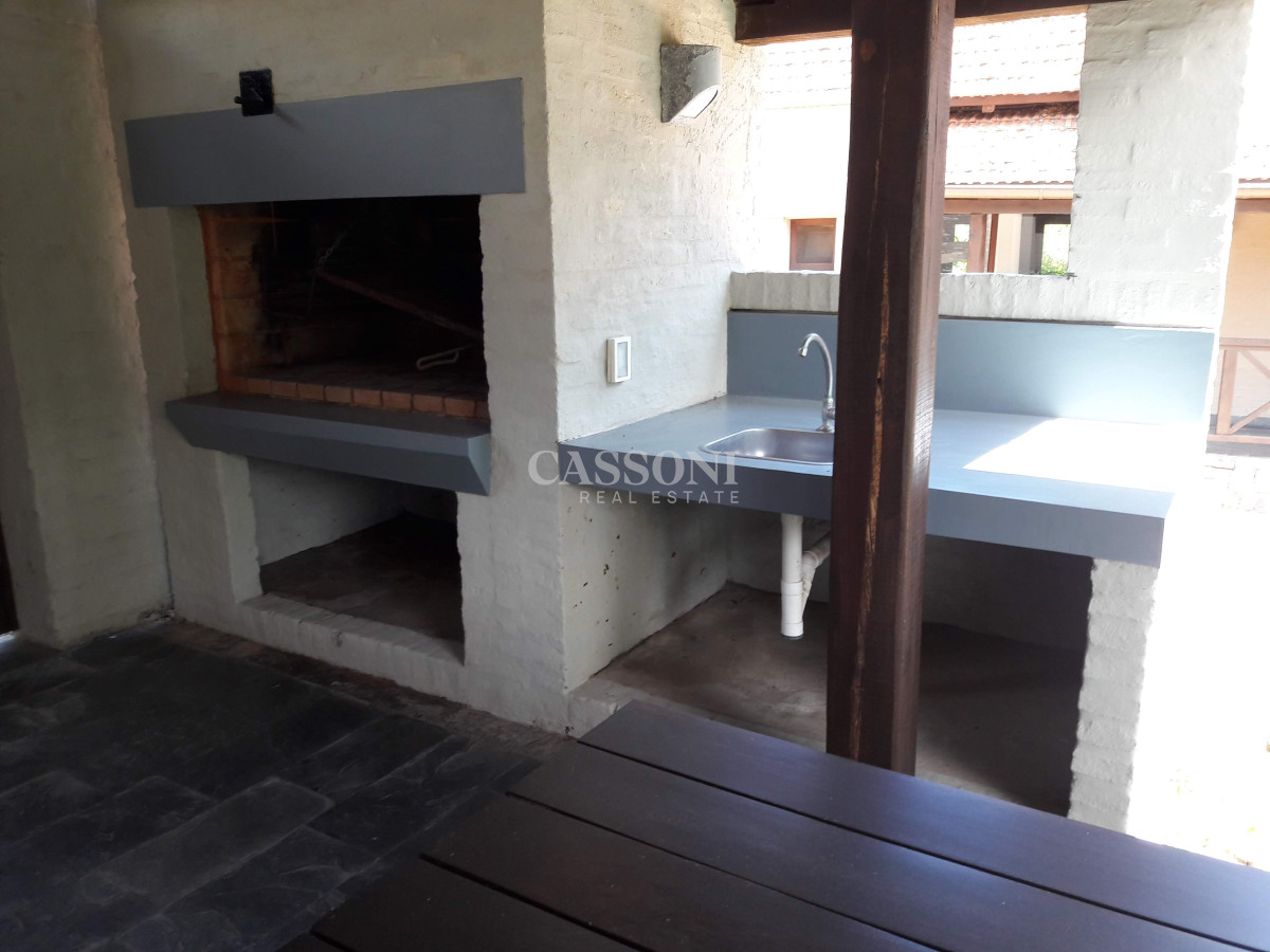 Casa ID.239 - Hermosa Casa 2 Dormitorios Barrio Privado 