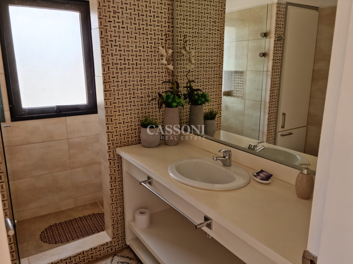 Casa ID.227 - Hermosa Casa de 2 Dormitorios 