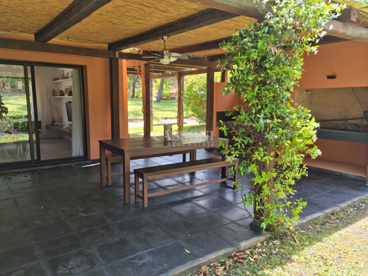 Casa ID.227 - Hermosa Casa de 2 Dormitorios 