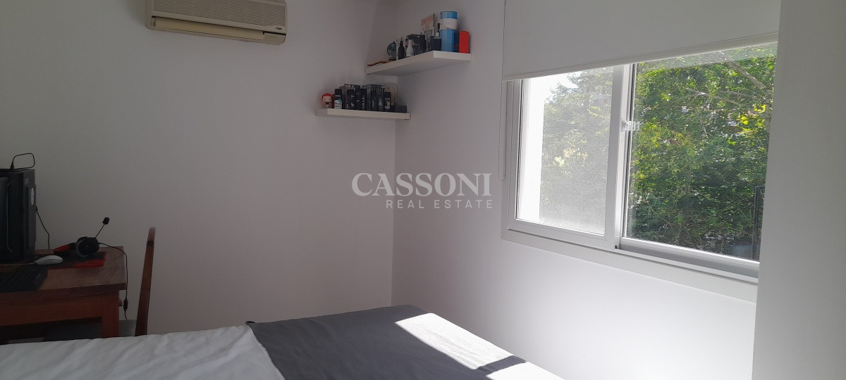 Casa ID.936 - Casa de 5 Dormitorios en Zona Colegios 